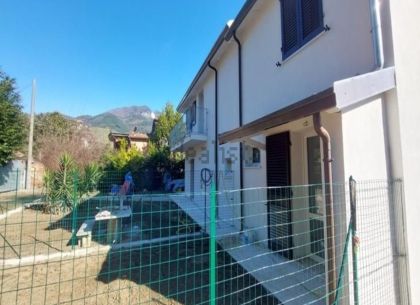 Casa Bi/Trifamiliare Rif.V127 Massa Romagnano/Castagnara